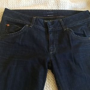 Super cute HUDSON mid rise jeans